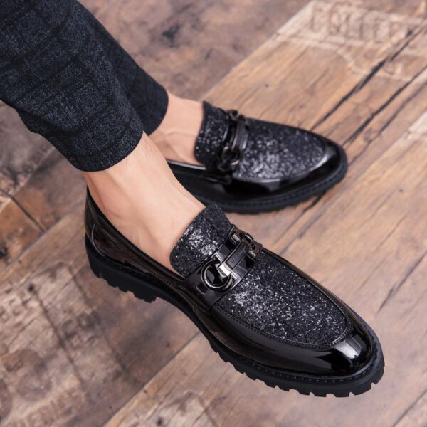 Men Glossy Tassel Brogue Leather Shoes - Image 2