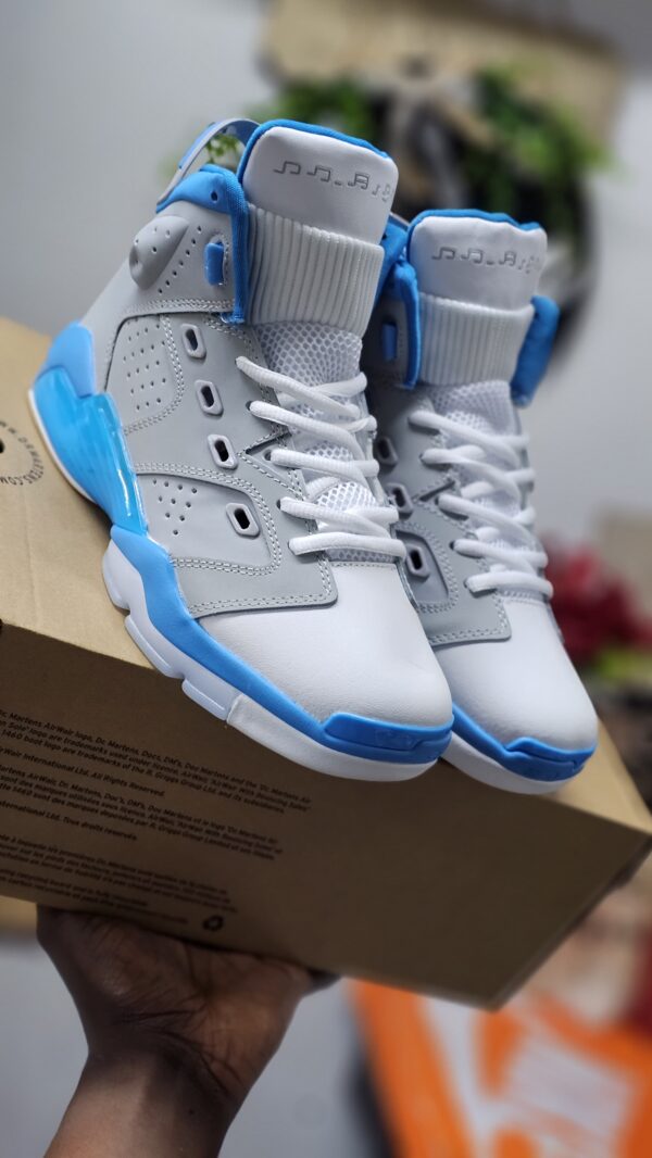 Jordan 6 Retro Sneaker Shoe