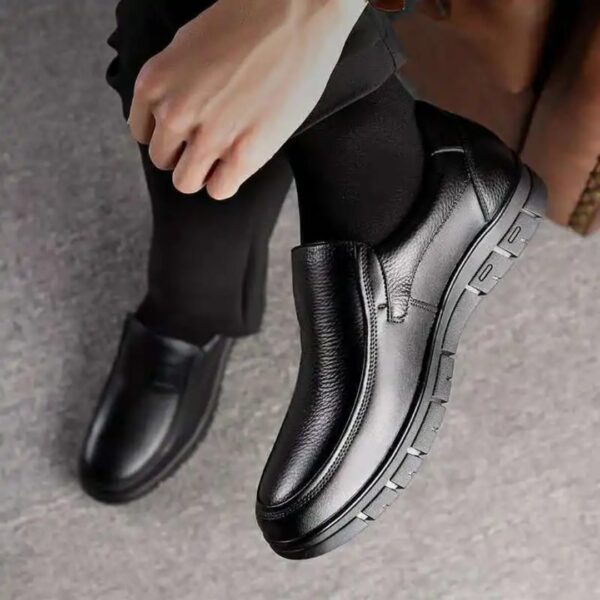 Classic Men's Casual Leather Loafers Shoes - Image 4