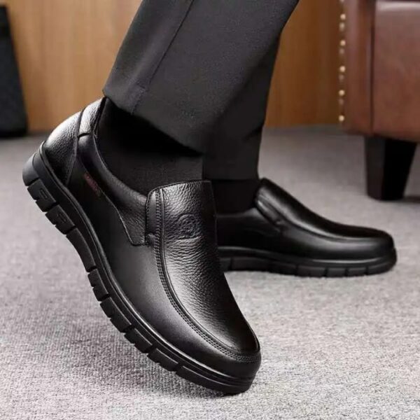 Classic Men's Casual Leather Loafers Shoes - Image 5