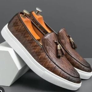 New Tassel men casuals